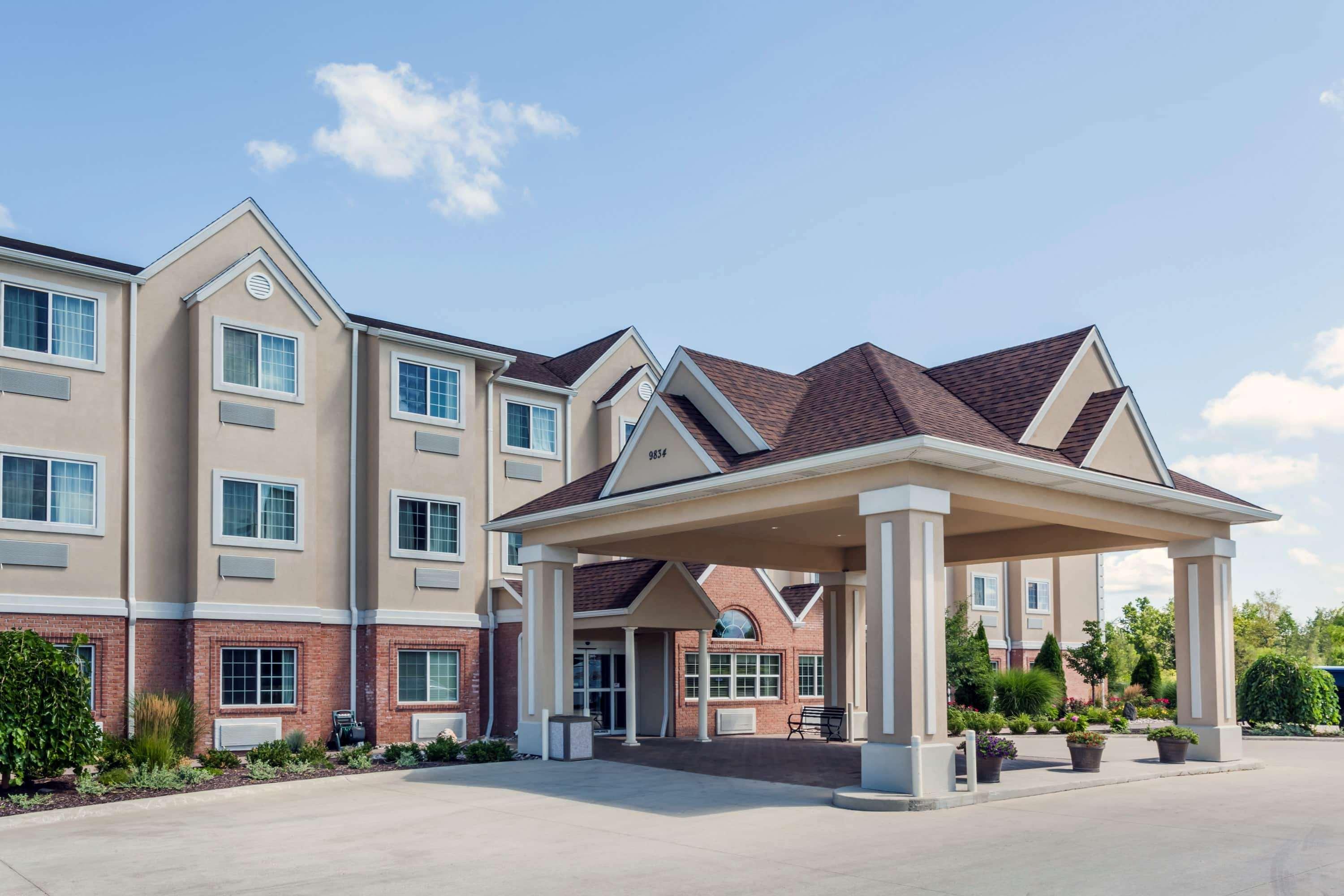 Microtel Inn & Suites By Wyndham Мичиган Сити Экстерьер фото